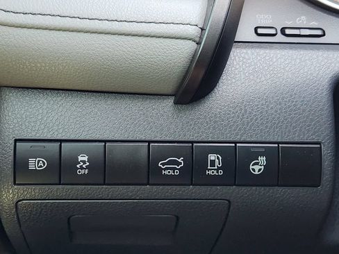 Certified 2022 Toyota Camry XLE w/ Cold Weather Package FWD image 23