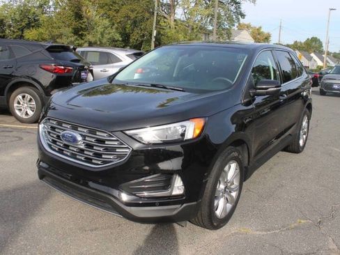 Used 2024 Ford Edge Titanium image 4