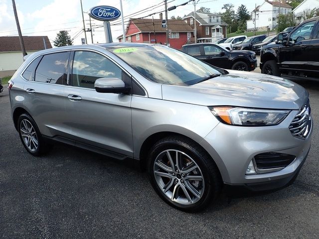 Used 2024 Ford Edge Titanium AWD/4WD image 10