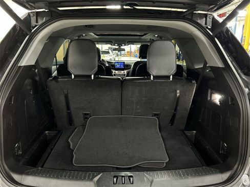 Used 2021 Ford Explorer XLT w/ Equipment Group 202A image 28