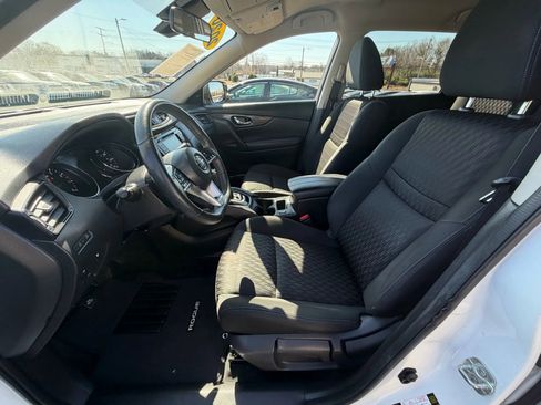 Used 2020 Nissan Rogue S w/ Special Edition Package FWD image 23