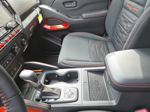 New 2026 Nissan Frontier PRO-4X w/ Pro-4x Convenience Package image 23