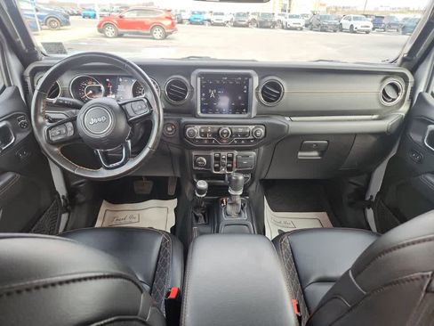 Used 2023 Jeep Wrangler Unlimited Sahara image 15