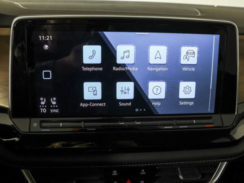 Used 2024 Volkswagen Atlas SE w/ Black Wheel Package image 29