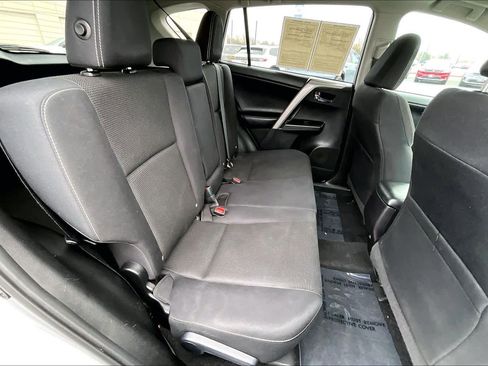 Used 2017 Toyota RAV4 XLE image 19