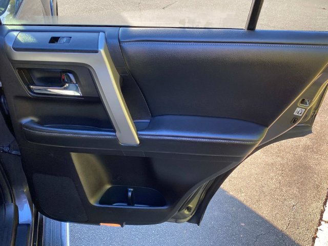 Used 2014 Toyota 4Runner SR5 Premium AWD/4WD image 34