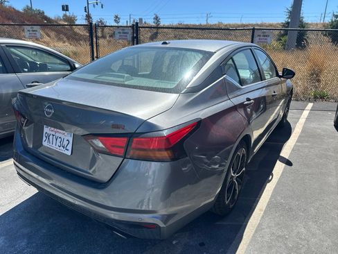 Used 2024 Nissan Altima 2.5 SR FWD image 4