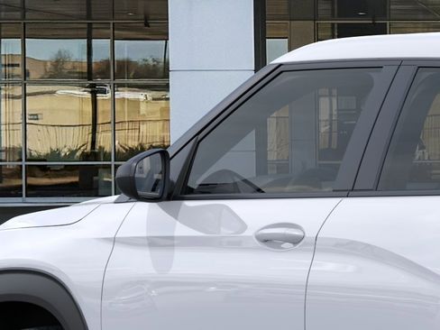 New 2026 Chevrolet TrailBlazer LS w/ LS Confidence Package FWD image 13