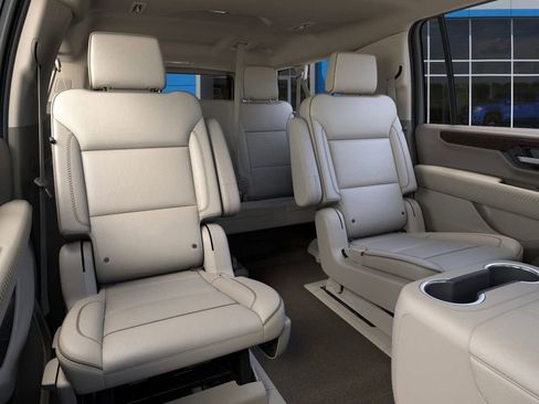 New 2026 GMC Yukon XL Denali w/ Sun & Power Step Package image 17