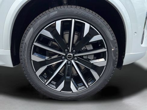 New 2026 Volvo XC90 B6 Plus AWD/4WD image 25