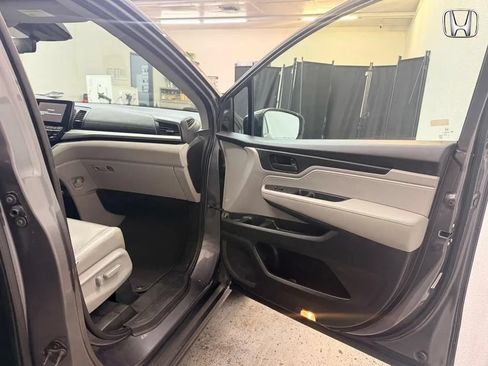 Used 2019 Honda Odyssey EX-L image 12