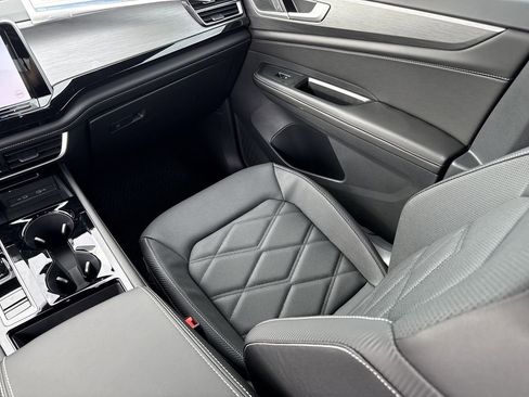 New 2026 Volkswagen Atlas Cross Sport SE FWD image 27