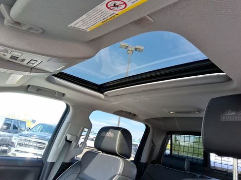 Used 2019 Chevrolet Silverado 3500 High Country AWD/4WD image 17