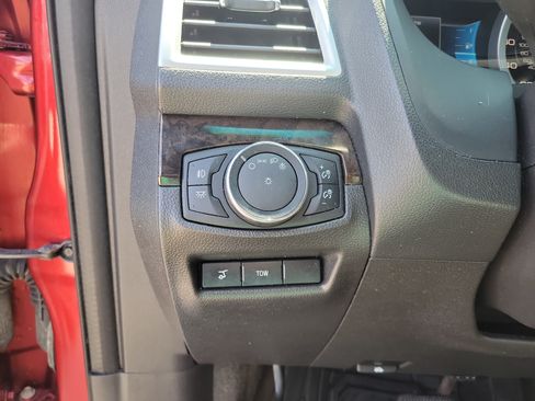 Used 2015 Ford Explorer Limited w/ Equipment Group 301A AWD/4WD image 21