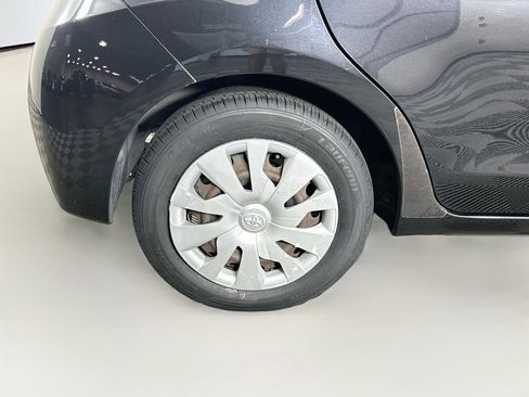 Used 2017 Toyota Yaris L FWD image 11