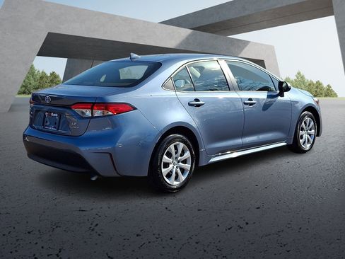 Certified 2025 Toyota Corolla LE image 6