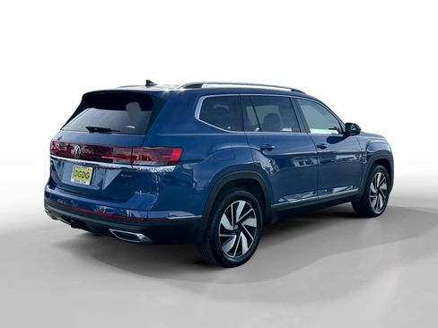 Certified 2025 Volkswagen Atlas SEL image 5