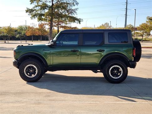 Used 2022 Ford Bronco Badlands image 4