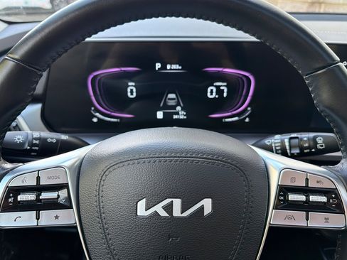 Used 2025 Kia Telluride S AWD/4WD image 25