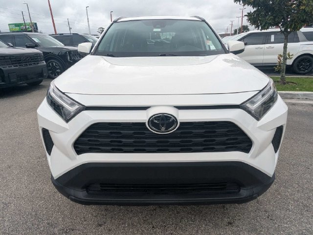 Used 2023 Toyota RAV4 XLE w/ Convenience Package FWD image 9