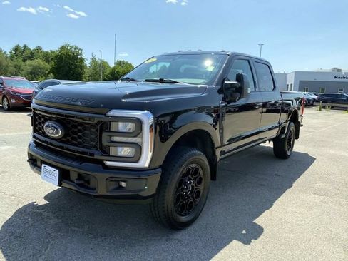 Used 2024 Ford F350 Lariat w/ Sport Appearance Package AWD/4WD image 9