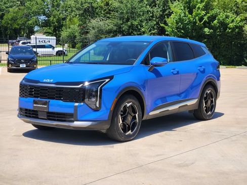Certified 2026 Kia Sportage EX FWD image 3