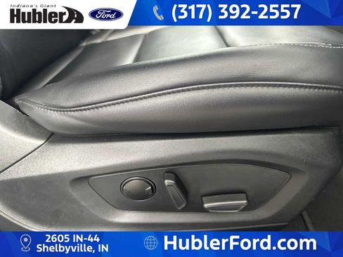 Used 2023 Ford Explorer XLT w/ Equipment Group 202A AWD/4WD image 24