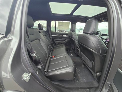 New 2025 Jeep Grand Cherokee Limited AWD/4WD image 14
