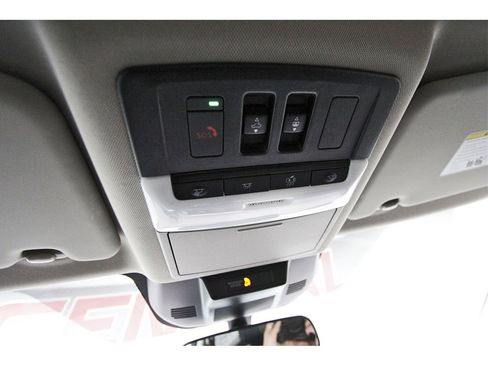 Certified 2022 Nissan Rogue SV w/ SV Premium Package image 25