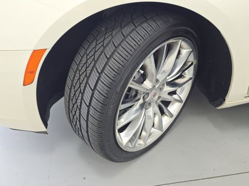 Used 2013 Cadillac XTS Platinum image 30