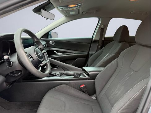 Used 2021 Hyundai Elantra SEL FWD image 13