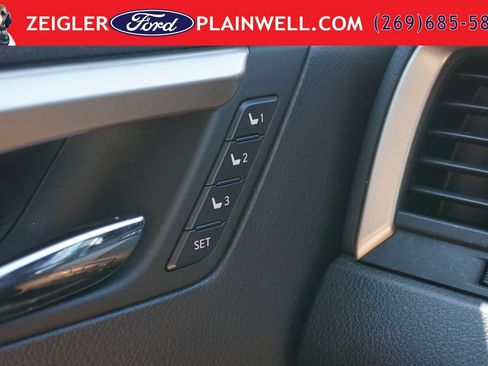 Used 2022 Lexus RX 450h AWD w/ Luxury Package image 32