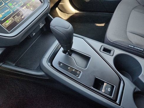 Certified 2025 Subaru Crosstrek 2.0i image 25