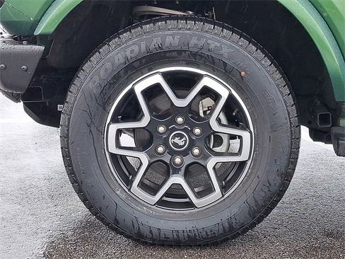 Used 2022 Ford Bronco Outer Banks image 8