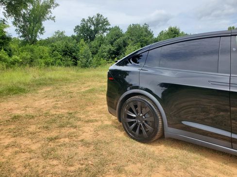 Used 2022 Tesla Model X Plaid AWD/4WD image 8