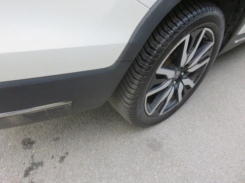 Used 2020 Honda Pilot Touring image 39