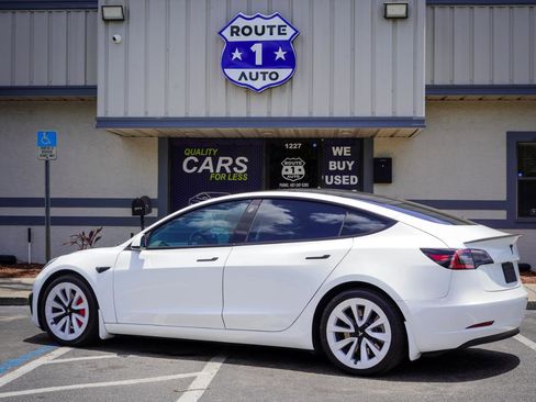 Used 2021 Tesla Model 3 Standard Range Plus RWD image 6