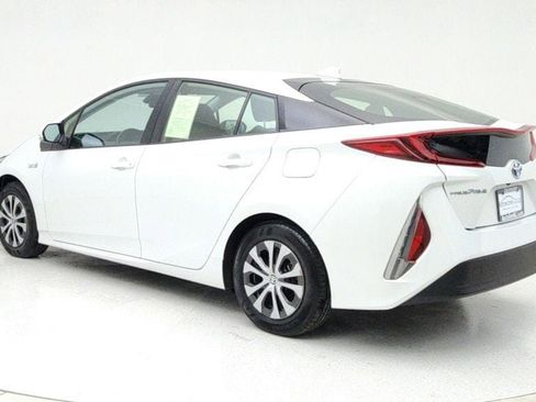 Used 2022 Toyota Prius Prime LE image 7