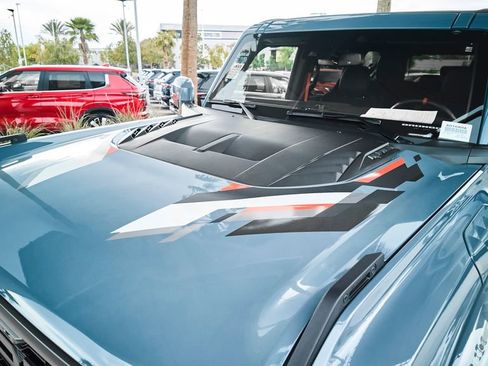 Used 2024 Ford Bronco Raptor AWD/4WD image 11