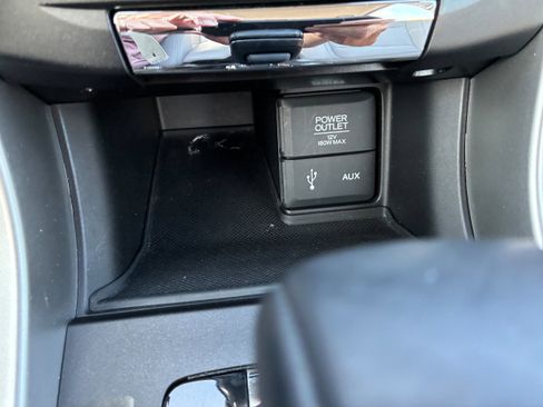 Used 2015 Honda Accord EX-L image 11