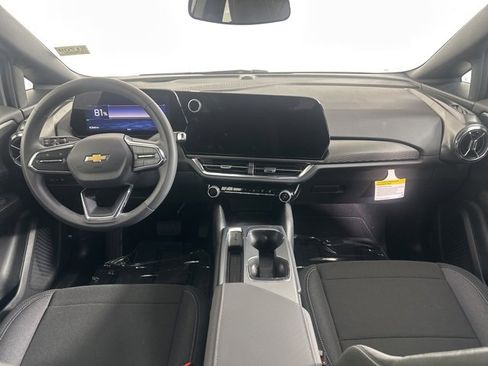 New 2026 Chevrolet Equinox EV LT image 15