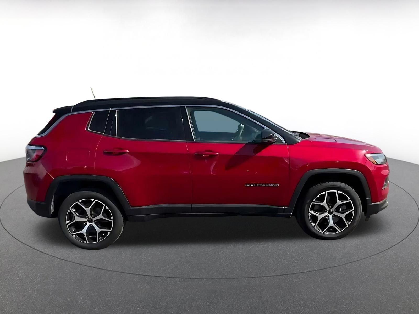 Used 2025 Jeep Compass Limited AWD/4WD image 15