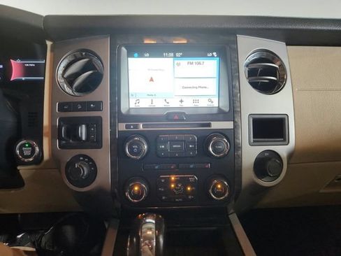 Used 2017 Ford Expedition EL Limited w/ Equipment Group 301A AWD/4WD image 18