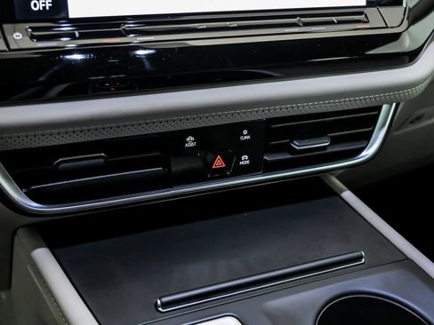 Certified 2026 Volkswagen Atlas SE AWD/4WD image 20