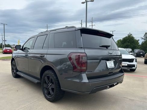 Used 2020 Ford Expedition XLT w/ Equipment Group 202A RWD image 6