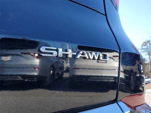 Certified 2023 Acura MDX SH-AWD w/ Technology Package image 9