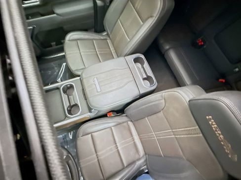 Used 2025 Chevrolet Silverado 2500 High Country w/ Technology Package AWD/4WD image 26