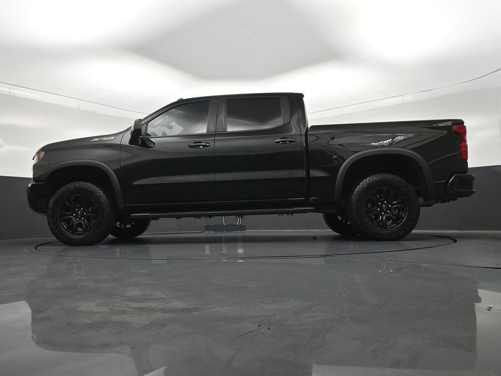 Used 2023 Chevrolet Silverado 1500 ZR2 w/ Technology Package AWD/4WD image 29