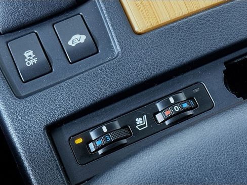 Used 2014 Lexus RX 450h AWD image 26