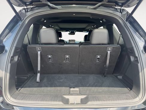 Used 2025 Honda Pilot TrailSport image 5